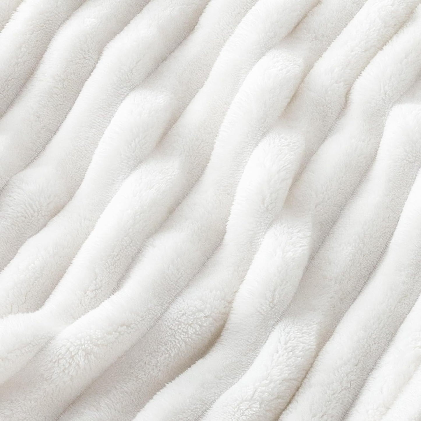 Luxury Plush Throw Blanket  | Ultra Soft Warm Fleece for Bed & Sofa